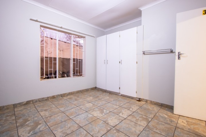 To Let 1 Bedroom Property for Rent in Die Bult North West